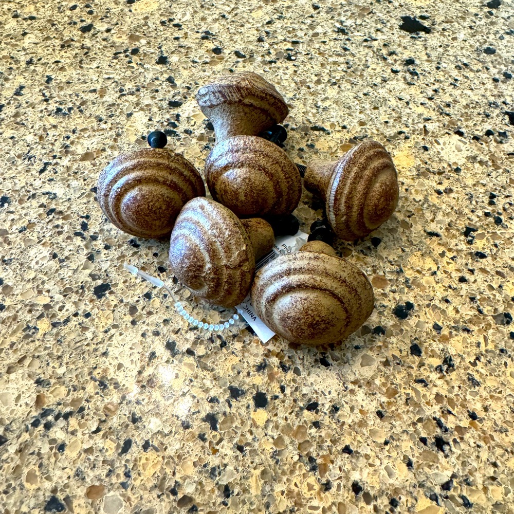 Set of 6 cabinet knobs - antique gold